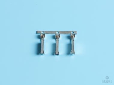 單腳三角型電源端子，品字尾電源端子，橫模，鍍鉻（A03-01）