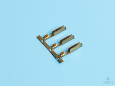 單腳三角型電源端子，品字尾電源端子，橫模，原色（A03-02）