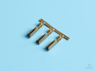 單腳三角型電源端子，品字尾電源端子，橫模，原色（A03-02）