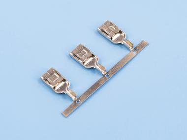 6.3/250方形插簧，適配6.3*0.8公插，0.3厚，黃銅，鍍鎳，橫帶（DN01-01）