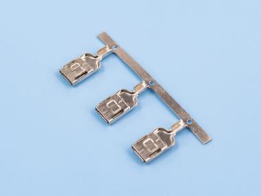 6.3/250方形插簧，適配6.3*0.8公插，0.3厚，黃銅，鍍鎳，橫帶（DN01-01）