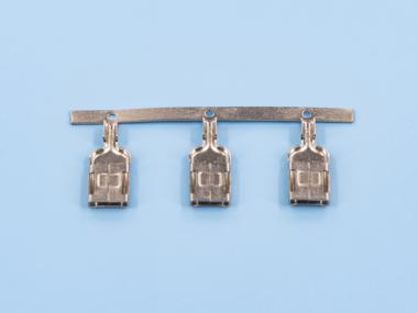 6.3/250方形插簧，適配6.3*0.8公插，0.3厚，黃銅，鍍鎳，橫帶（DN01-01）