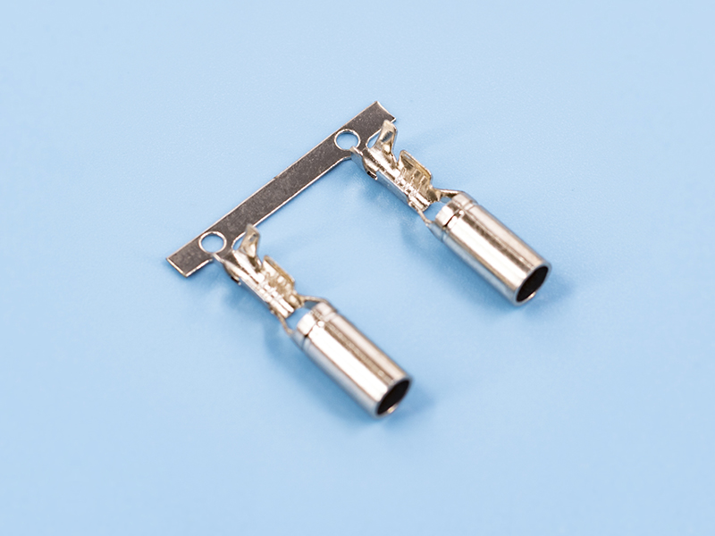 雙腳密封母端，黃銅，鍍鎳，橫帶（OM01-01）